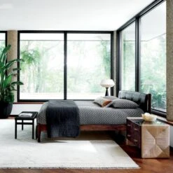 Maraba Black Leather Queen Bed -Cb2 CB2SP22 08A V1