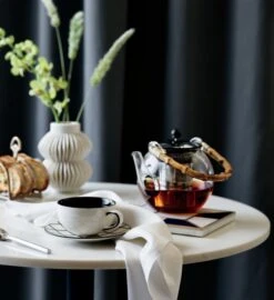 Bolt White Linen Napkin Set Of 4 -Cb2 DashCupAndSaucerBoltWhiteJL19