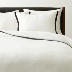 Border EUROPEAN FLAX™-Certified Linen White And Black Duvet Cover And Shams