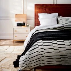 Sway Neutral Tufted Area Rug 5'x8' -Cb2 EverettAcaciaWthBrassInlayJN21 1x1 1