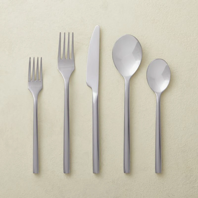 20-Piece Rush Shiny Silver Flatware Set 1 20-Piece Rush Shiny Silver Flatware Set